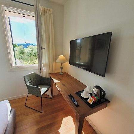 Tenuta Mani Sagge San Pietro Di Feletto Room photo